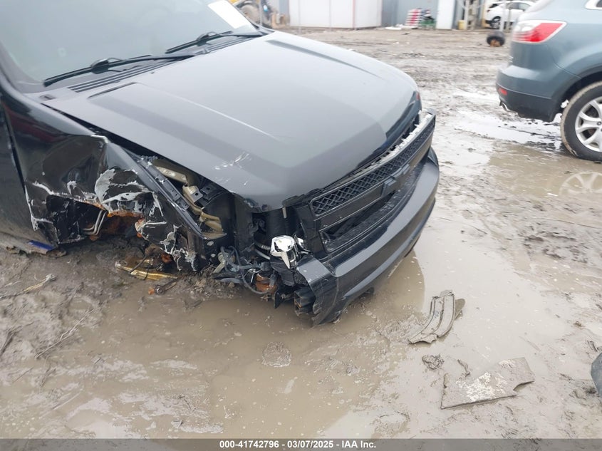 2008 CHEVROLET TAHOE VIN: 1GNFK130X8J225299