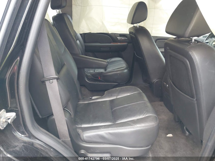 2008 CHEVROLET TAHOE VIN: 1GNFK130X8J225299