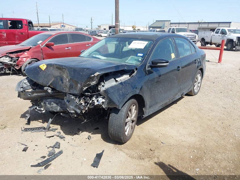 2011 VOLKSWAGEN JETTA VIN: 3VWDZ7AJ7BM039740
