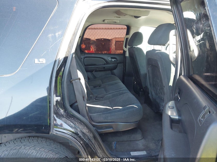2008 CHEVROLET TAHOE VIN: 1GNFC13C08J113912