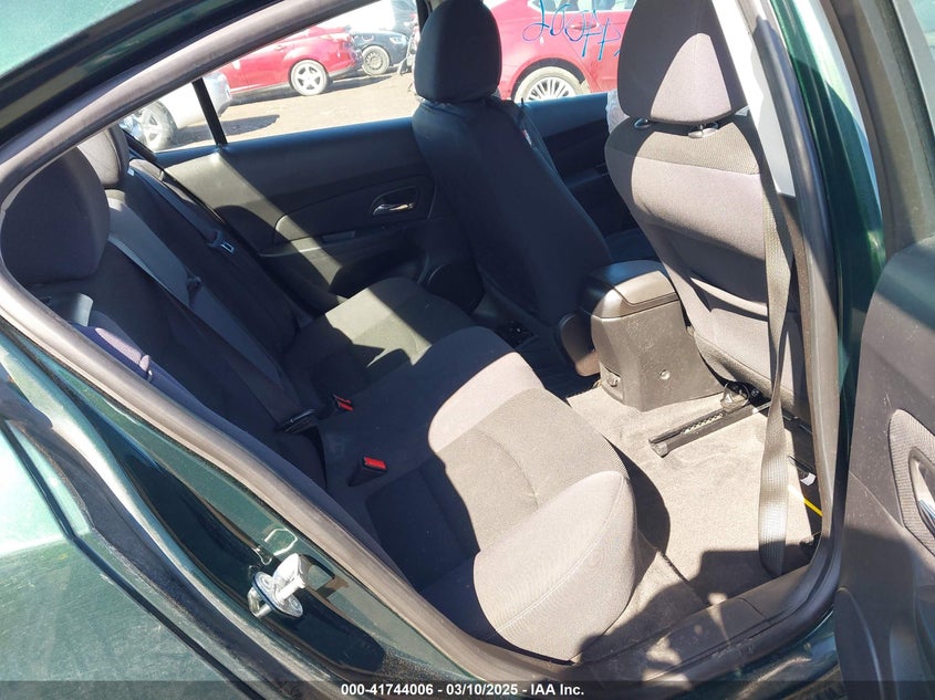 2014 CHEVROLET CRUZE VIN: 1G1PC5SB8E7187125