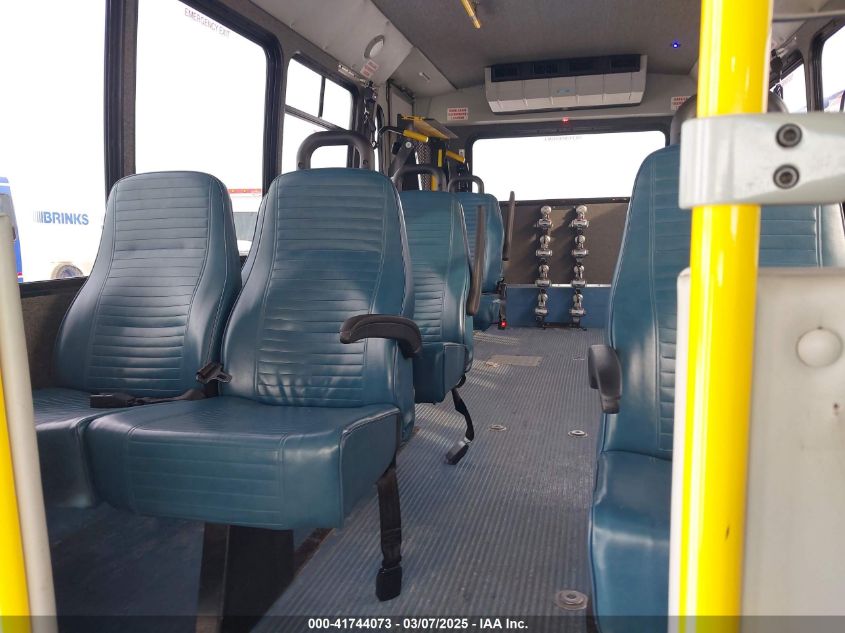 2017 Ford E-450 Cutaway VIN: 1FDFE4FSXHDC67335 Lot: 43369839