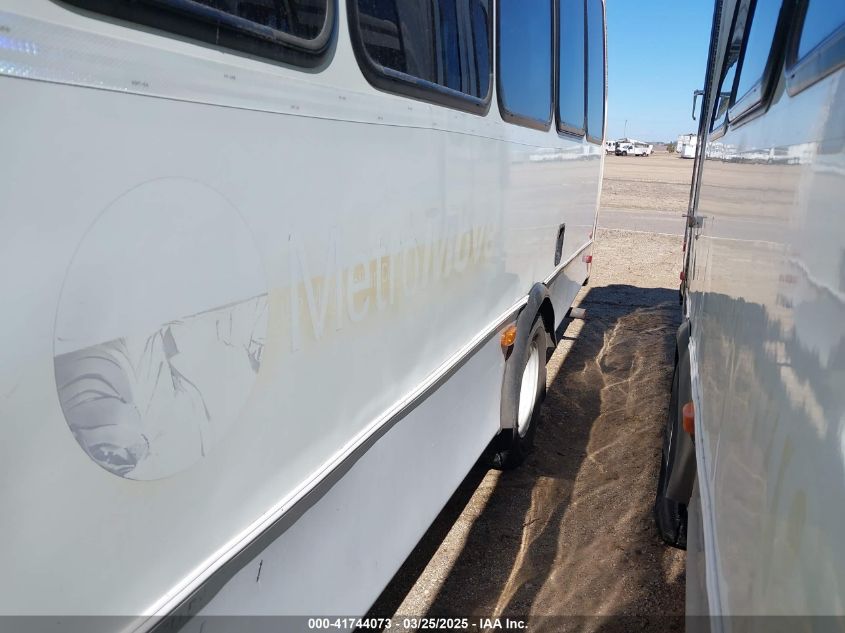 2017 Ford E-450 Cutaway VIN: 1FDFE4FSXHDC67335 Lot: 43369839