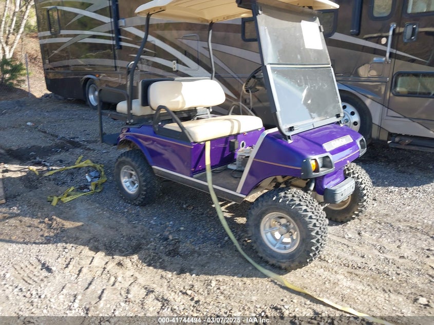 2003 CLUB CAR GOLF CART