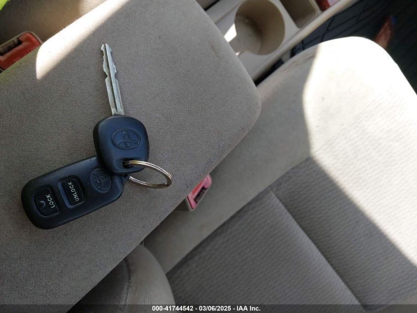 2006 Toyota Corolla Ce/Le/S VIN: 2T1BR30E06C58233 Lot: 41744542