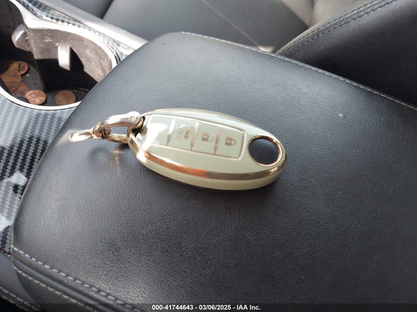 2017 INFINITI Q50 VIN: JN1EV7AP0HM737718