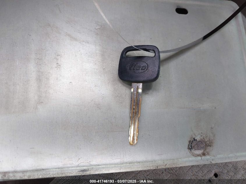 2002 Toyota Tundra Ltd V8 VIN: 5TBRT38192S309195 Lot: 41746193