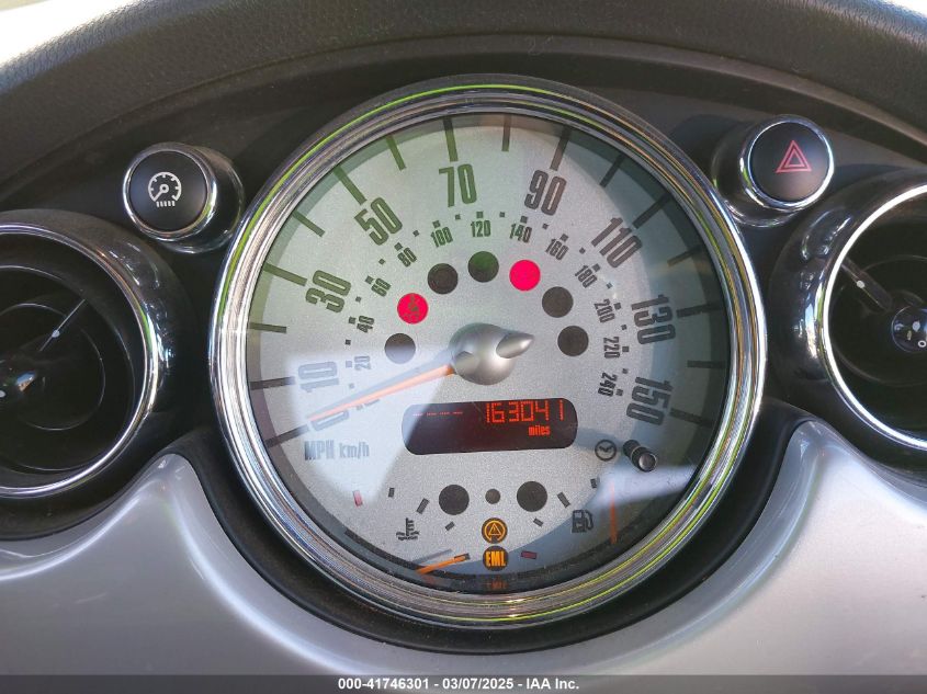 2005 Mini Cooper VIN: WMWRF335X5TF62640 Lot: 41746301