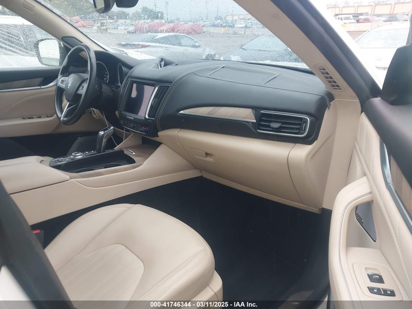 2020 MASE LEVANTE GRANLUSSO VIN: ZN661XUL3LX341388
