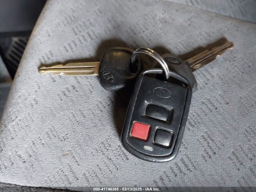 2004 Hyundai Elantra Gls/Gt VIN: KMHDN46D94U804179 Lot: 41746385