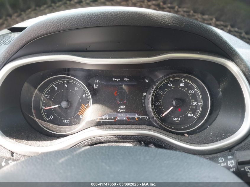 2014 Jeep Cherokee Limited VIN: 1C4PJMDS2EW299980 Lot: 41747650