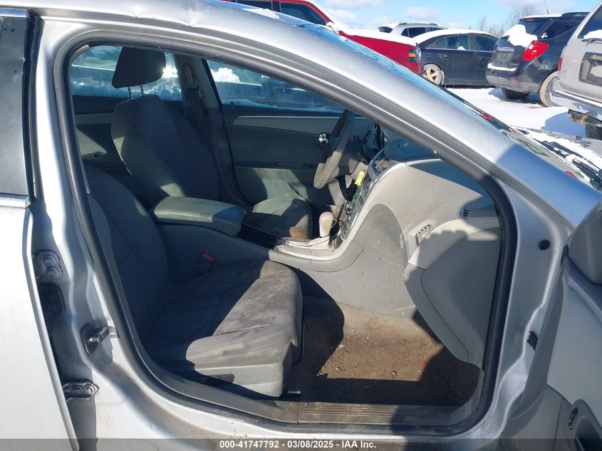 2011 CHEVROLET MALIBU VIN: 1G1ZC5E11BF306582