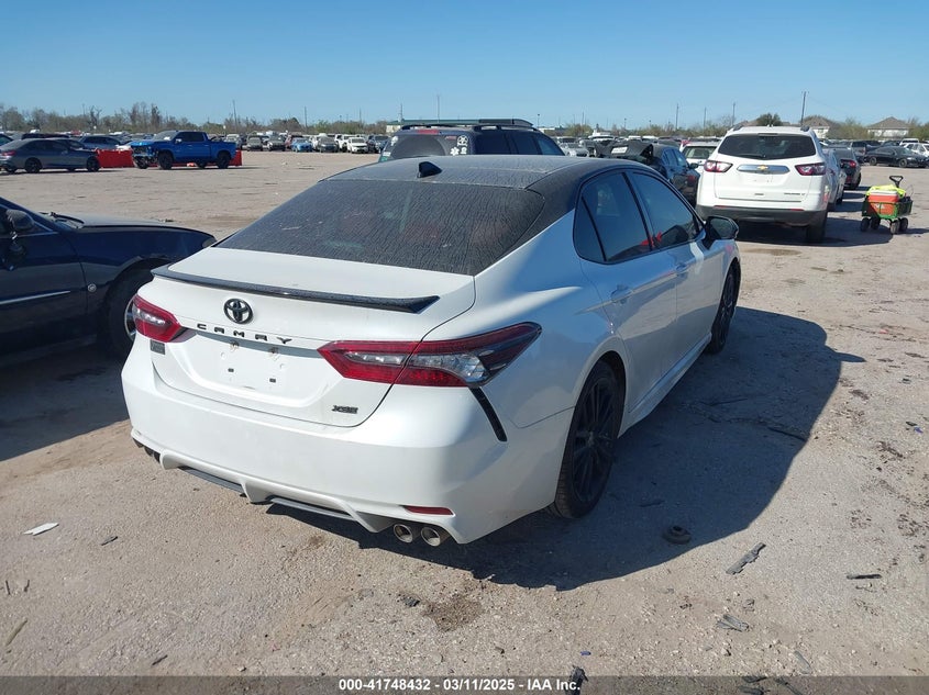 2021 TOYOTA CAMRY VIN: 4T1K61AK6MU442806