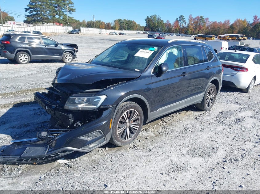 2018 Volkswagen Tiguan 2.0T Se/2.0T Sel black suv gasoline 3VV2B7AX4JM006424 photo #3