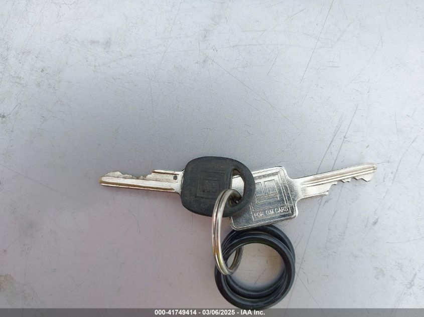 1988 Chevrolet Gmt-400 C1500 VIN: 1GCDC14K6JE136597 Lot: 41749414