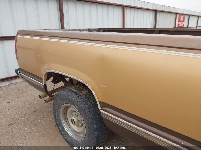 1988 Chevrolet Gmt-400 C1500 VIN: 1GCDC14K6JE136597 Lot: 41749414