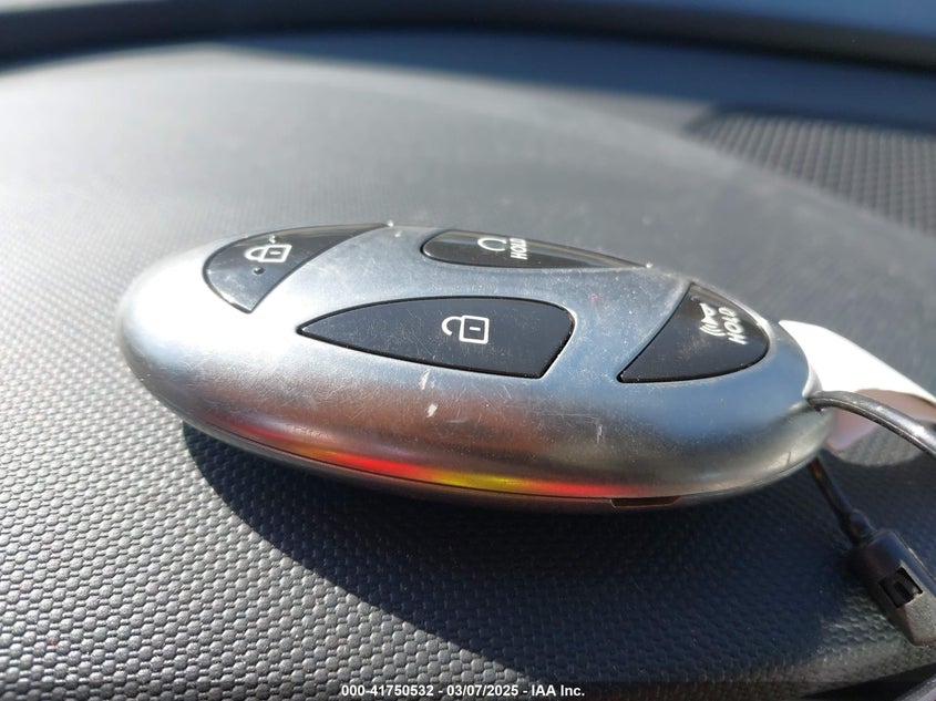 2024 HYUNDAI ELANTRA VIN: KMHLP4DG3RU838404