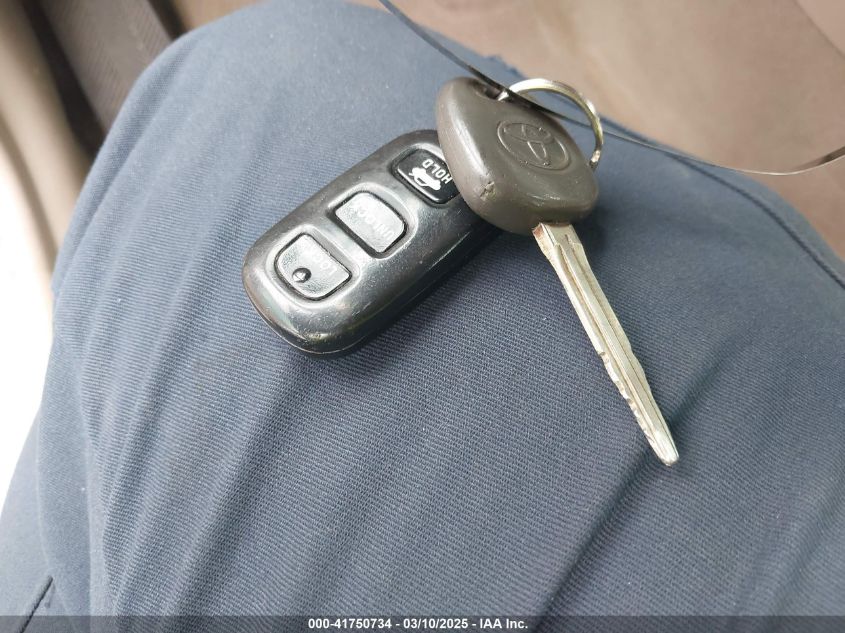 2004 Toyota Camry Xle V6 VIN: 4T1BF30K74U585891 Lot: 41750734