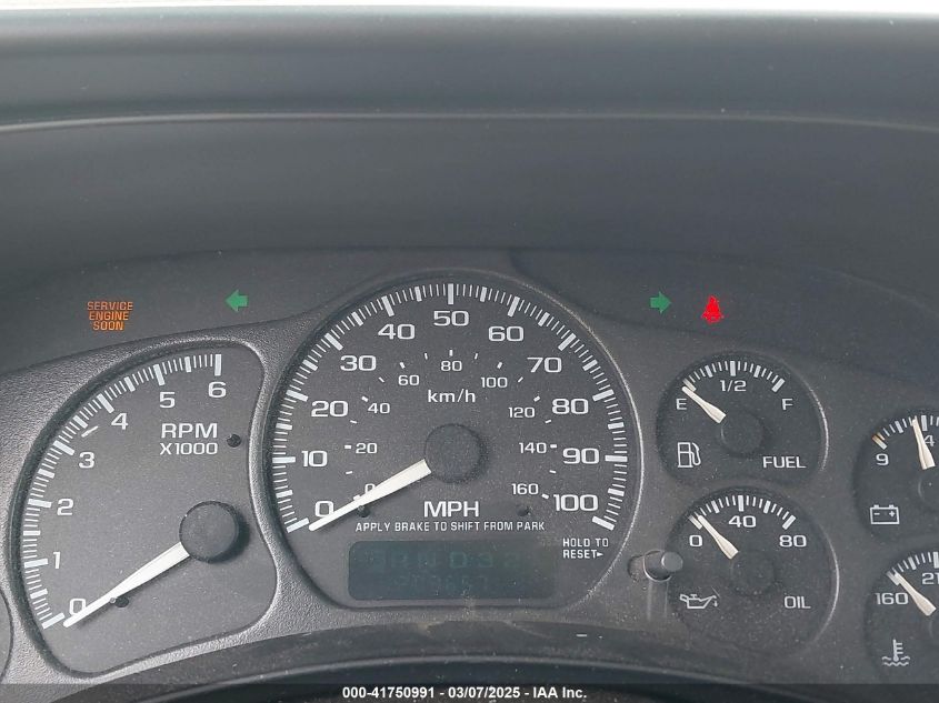 2001 Chevrolet Suburban 1500 Ls VIN: 1GNEC16T01J258820 Lot: 41750991