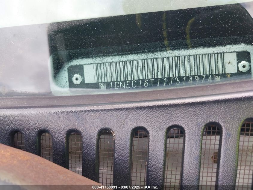 2001 Chevrolet Suburban 1500 Ls VIN: 1GNEC16T01J258820 Lot: 41750991