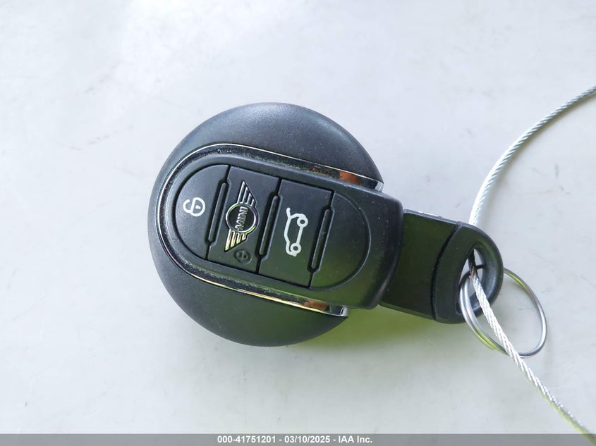 2023 MINI CLUBMAN COOPER S - WMWXJ1C07P2T62531