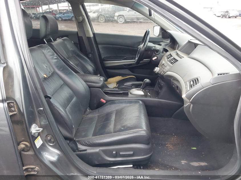 2009 HONDA ACCORD VIN: 1HGCP36819A033637