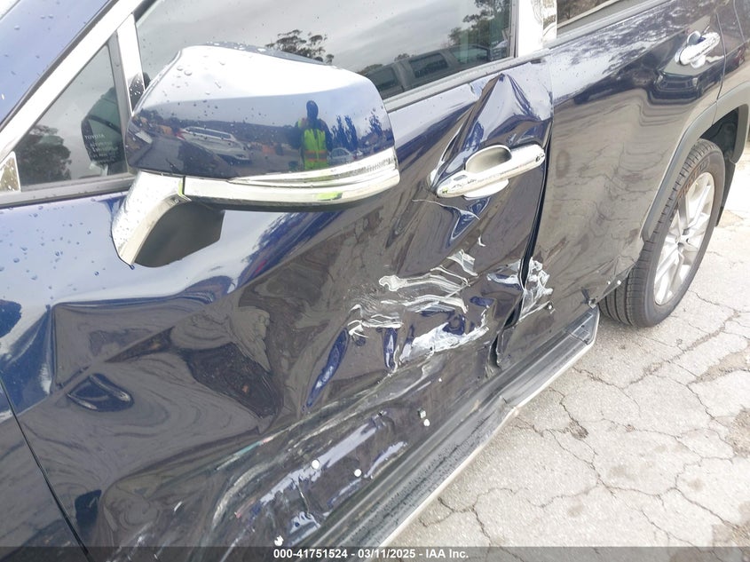 2023 TOYOTA RAV4 XLE PREMIUM - JTMC1RFV1PD097603