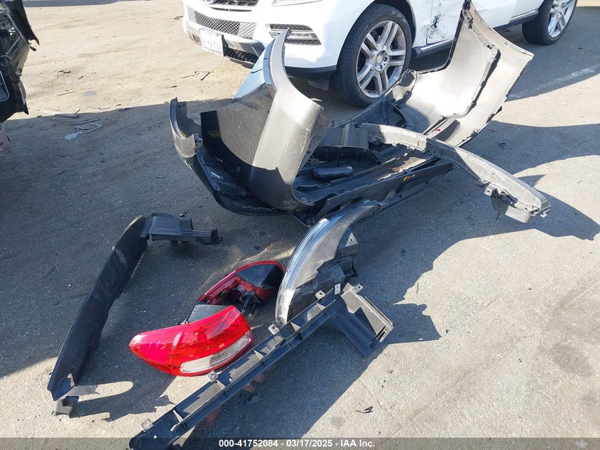 2018 Kia Sorento 3.3L Lx VIN: 5XYPG4A58JG394466 Lot: 41752084