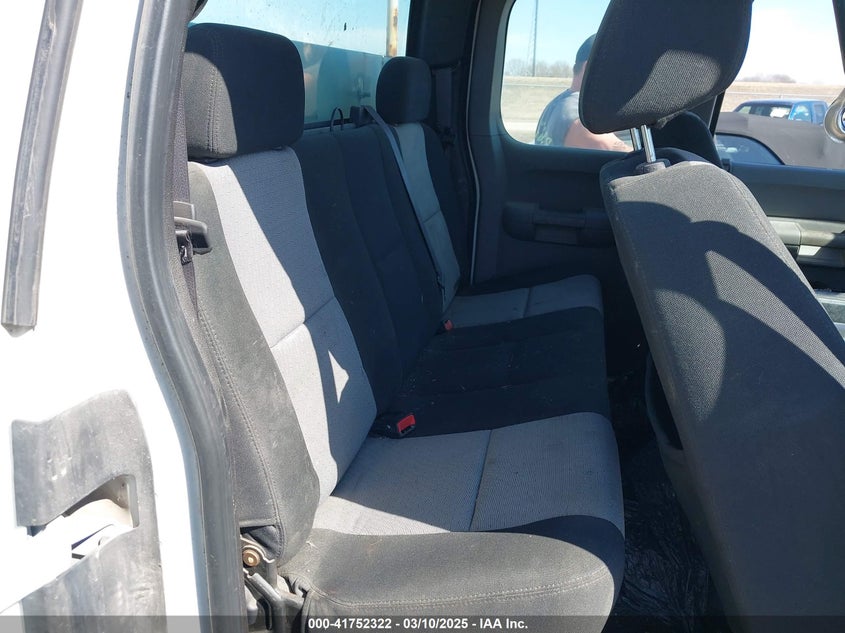 2009 CHEVROLET SILVERADO 2500HD VIN: 1GCHK49K19E104103