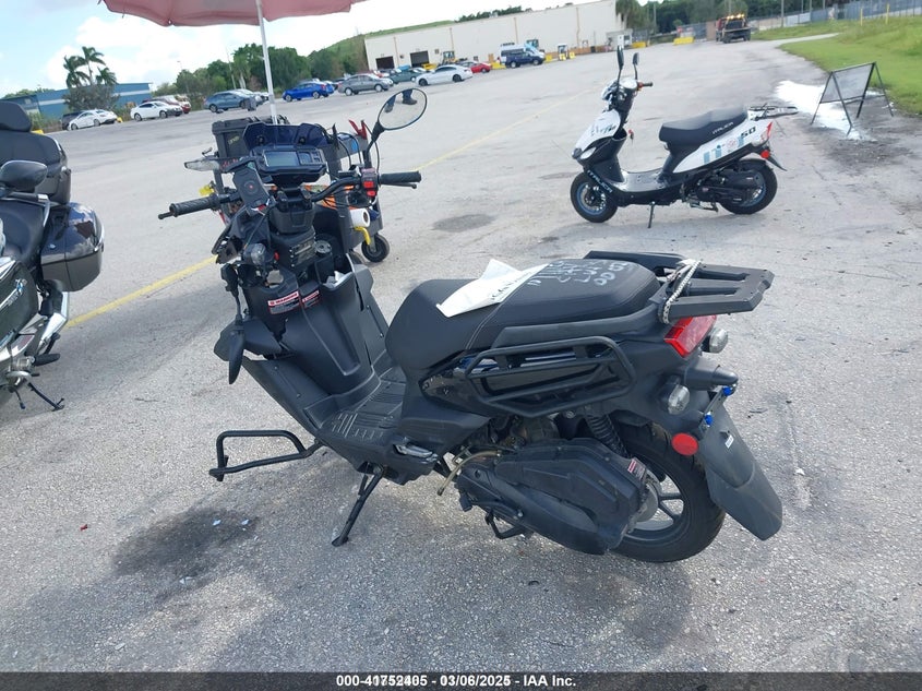 2024 APSP SCOOTER UNKNOWN(VIN: LB2JETKC8RX000003