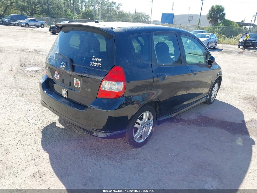 JHMGD38698S068454 2008 HONDA FIT photo no. 4