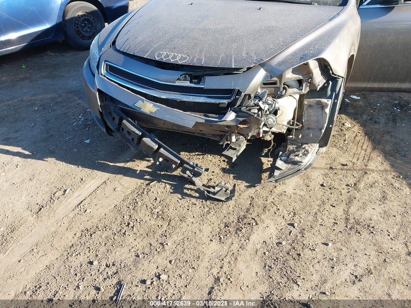 2011 CHEVROLET MALIBU VIN: 1G1ZB5E14BF124913