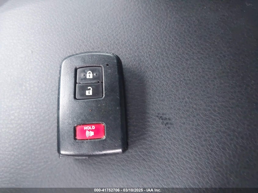 2019 TOYOTA TACOMA VIN: 3TMCZ5AN4KM271105