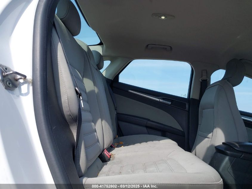 2013 Ford Fusion S VIN: 3FA6P0G78DR266211 Lot: 41752802