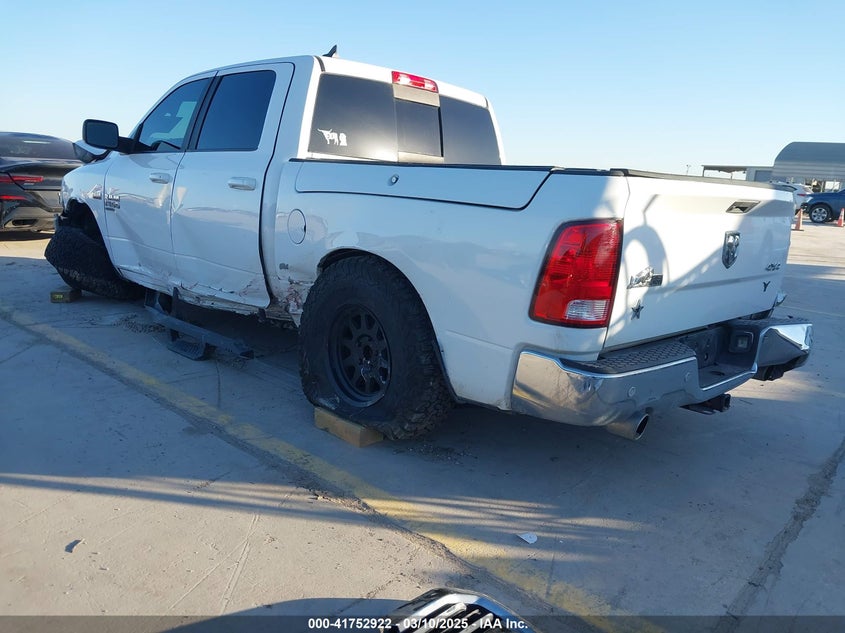2019 RAM 1500 CLASSIC VIN: 1C6RR7LT9KS527190
