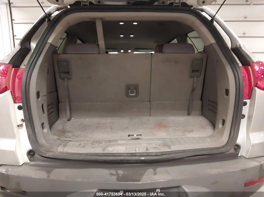 2011 CHEVROLET TRAVERSE VIN: 1GNKREED0BJ268199