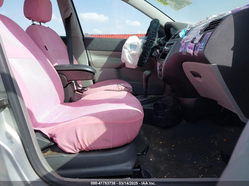 2007 FORD FOCUS VIN: 1FAHP34N57W188274