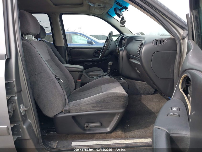 2008 CHEVROLET TRAILBLAZER VIN: 1GNDT13S282155183