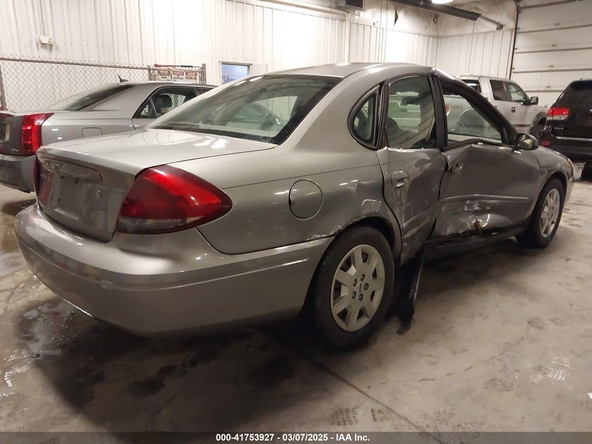 2006 FORD TAURUS VIN: 1FAFP53U86A113947