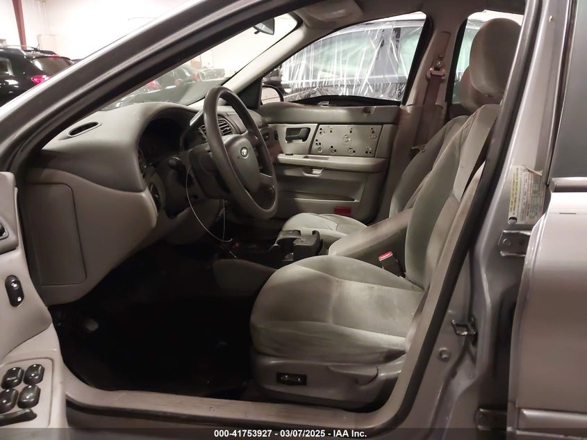 2006 FORD TAURUS VIN: 1FAFP53U86A113947