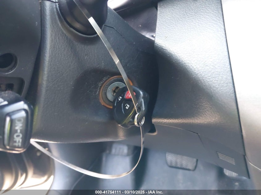 2010 TOYOTA RAV4 VIN: JTMRF4DV0A5029568
