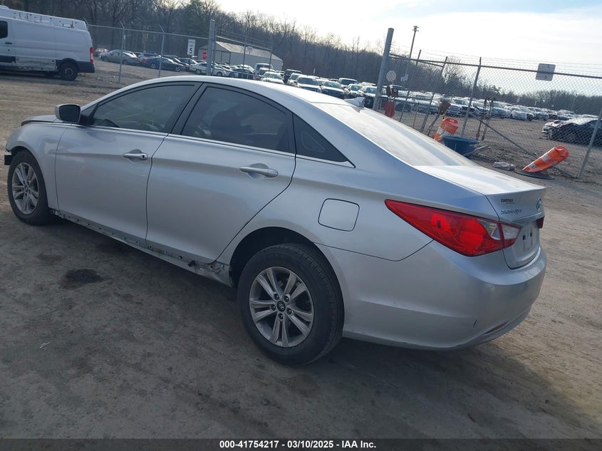 2013 HYUNDAI SONATA GLS - 5NPEB4AC7DH629621