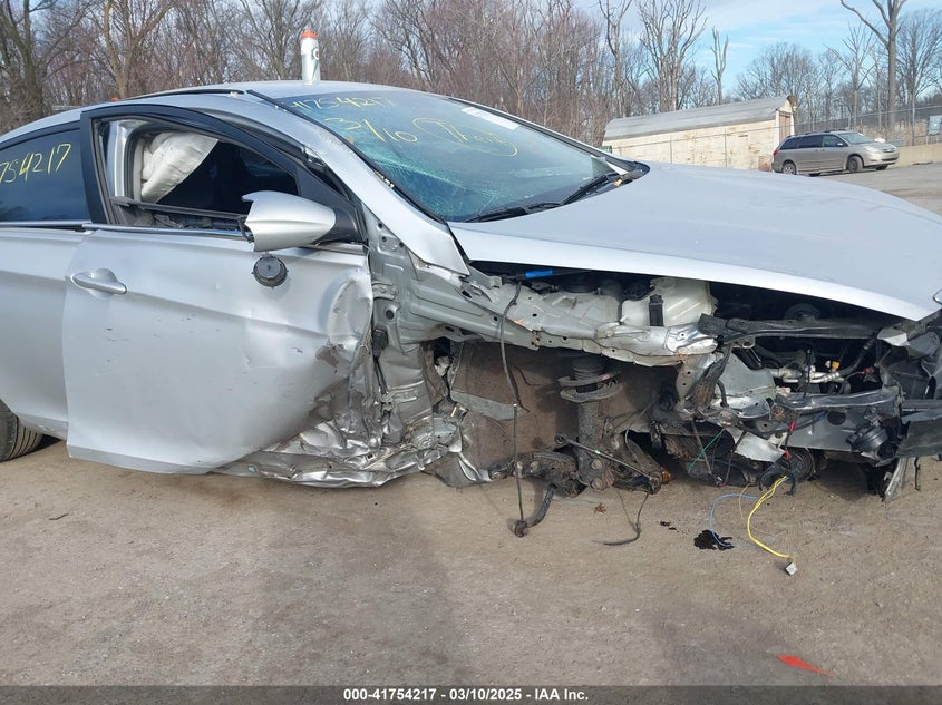 2013 HYUNDAI SONATA GLS - 5NPEB4AC7DH629621