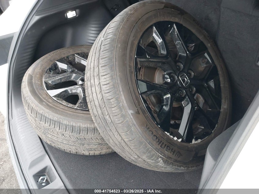 2024 HONDA HR-V 2WD SPORT/2WD SPORT W/O BSI - 3CZRZ1H52RM720391