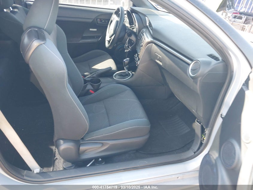 2014 TOYOTA SCION TC VIN: JTKJF5C72E3073507
