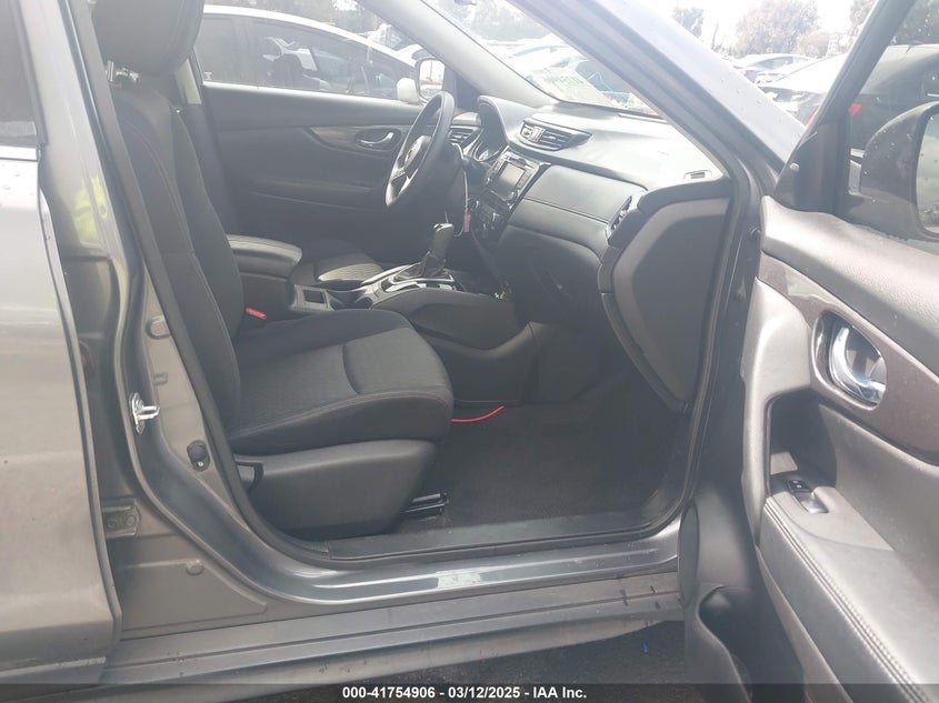 2018 NISSAN ROGUE VIN: JN8AT2MT9JW459218