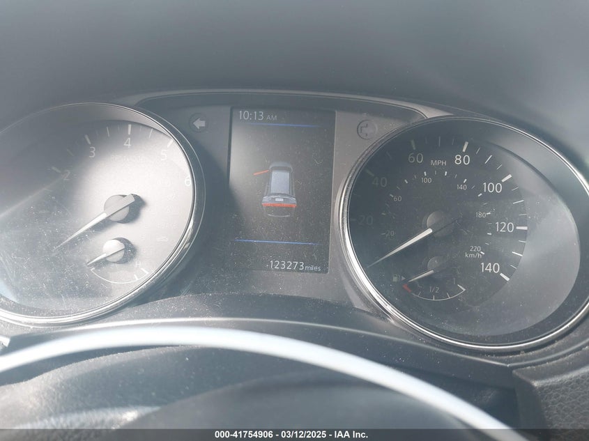 2018 NISSAN ROGUE VIN: JN8AT2MT9JW459218