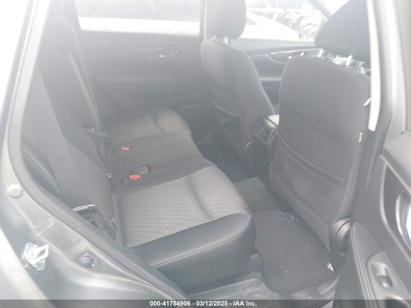 2018 NISSAN ROGUE VIN: JN8AT2MT9JW459218