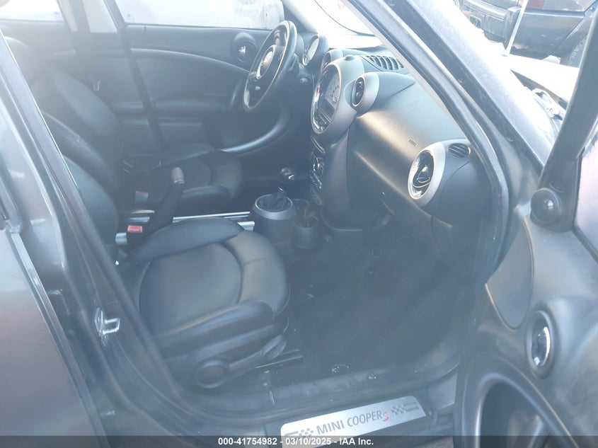2012 MINI COOPER VIN: WMWZC5C5XCWL55632