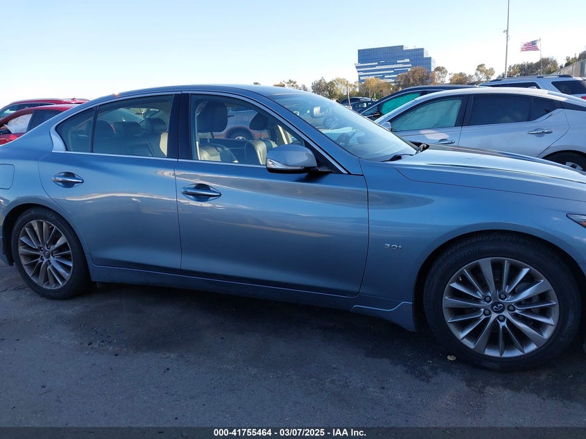 2019 INFINITI Q50 3.0T LUXE - JN1EV7AP5KM515439